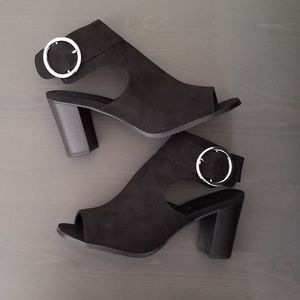 Madden Girl Darlynn Ankle Strap Sandals